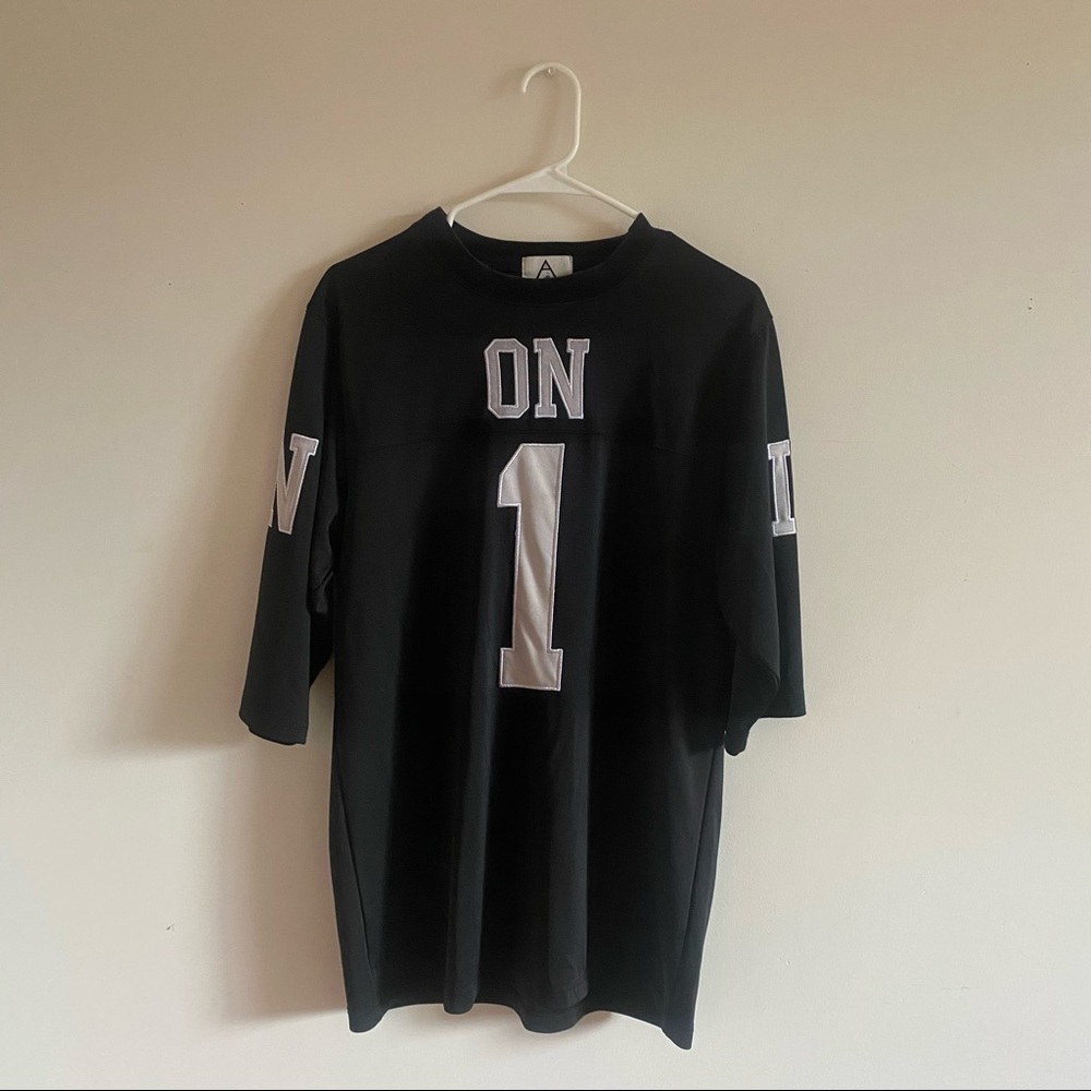 UNIF: ON 1 JERSEY